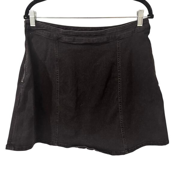 1. State A-Line Black Wash Denim Mini Skirt, size 32 - Picture 8 of 8